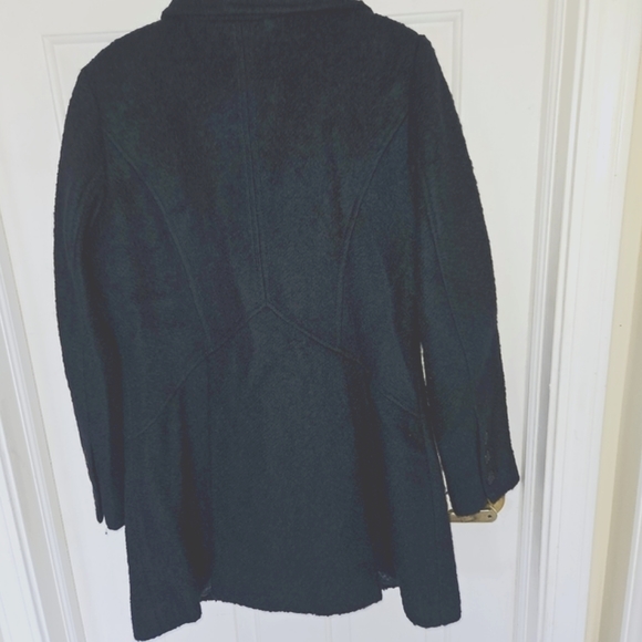 Navy Guess coat with pleats in the back - Picture 2 of 3